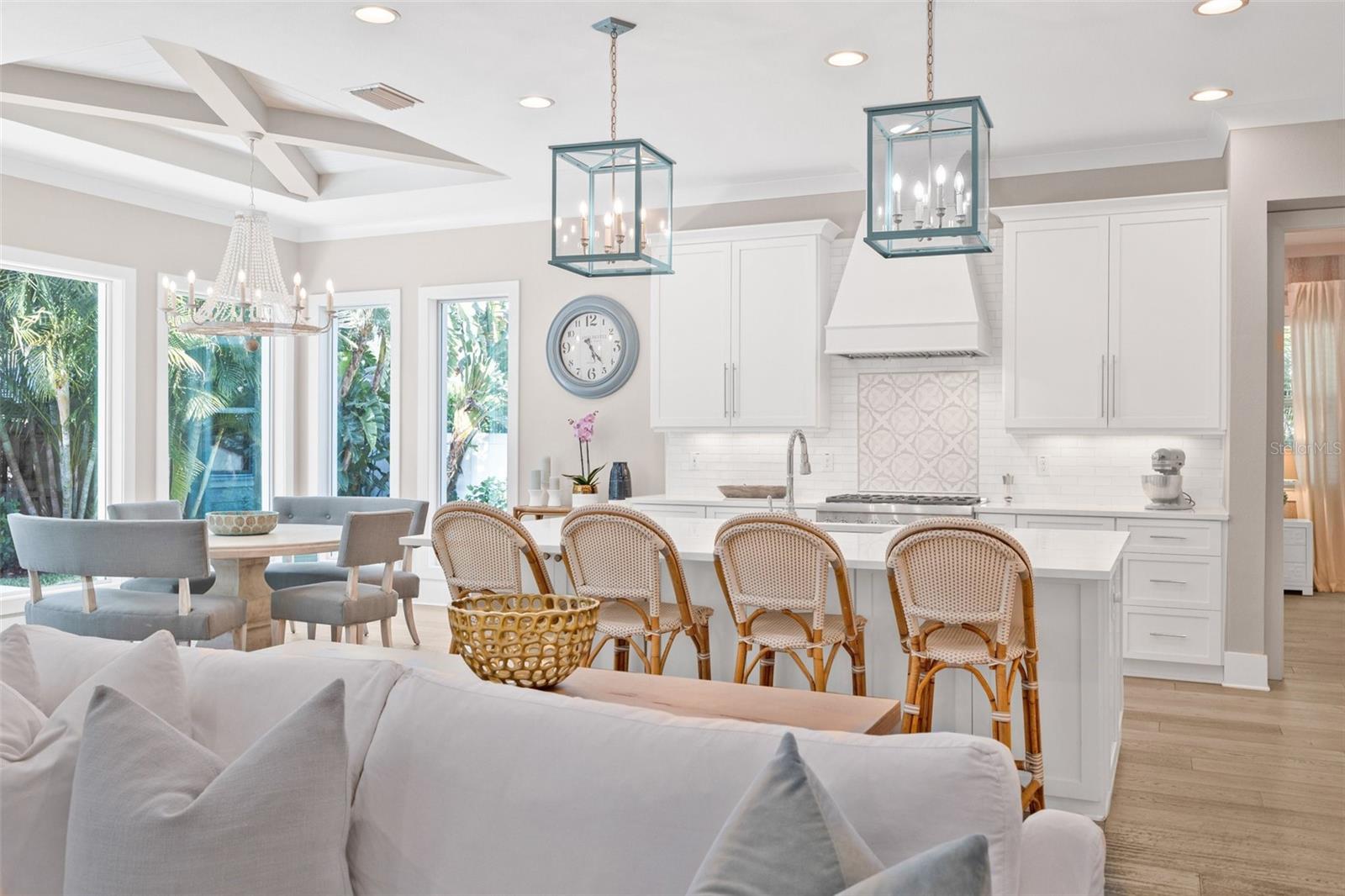 Gourmet Kitchen with island
