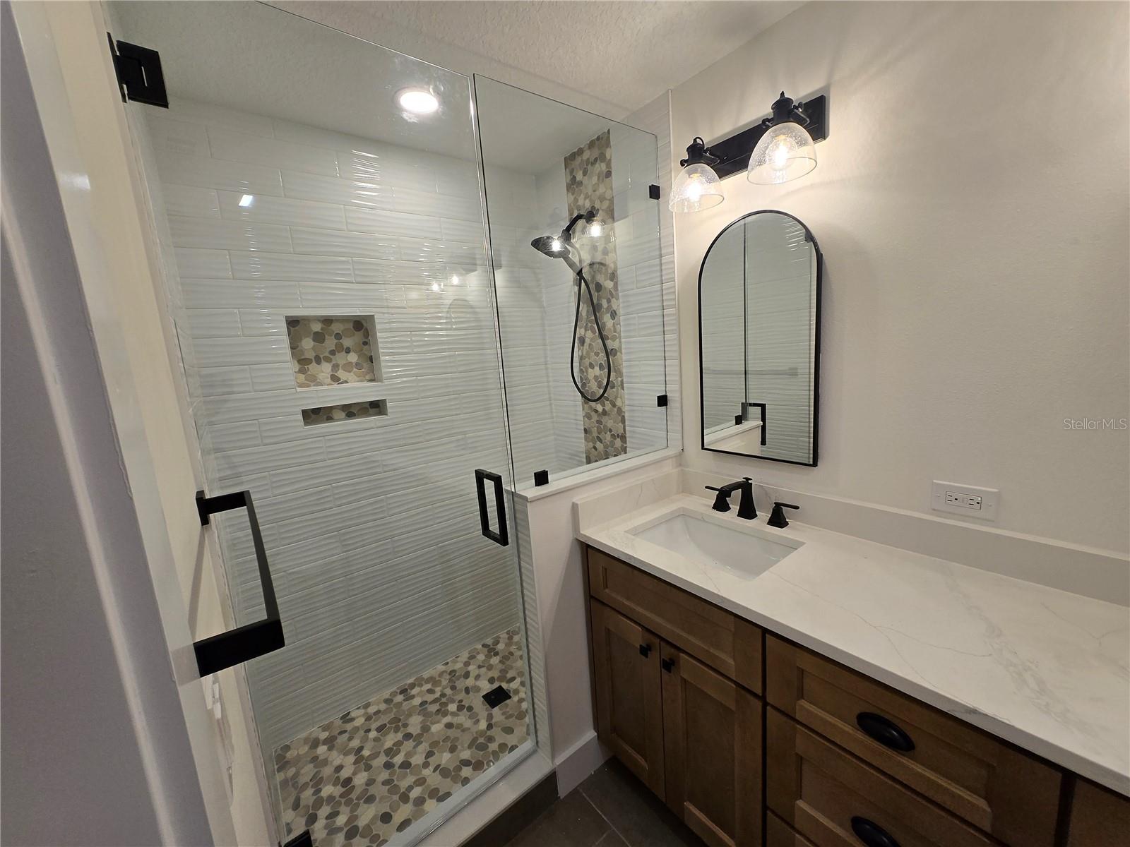 MP glass shower