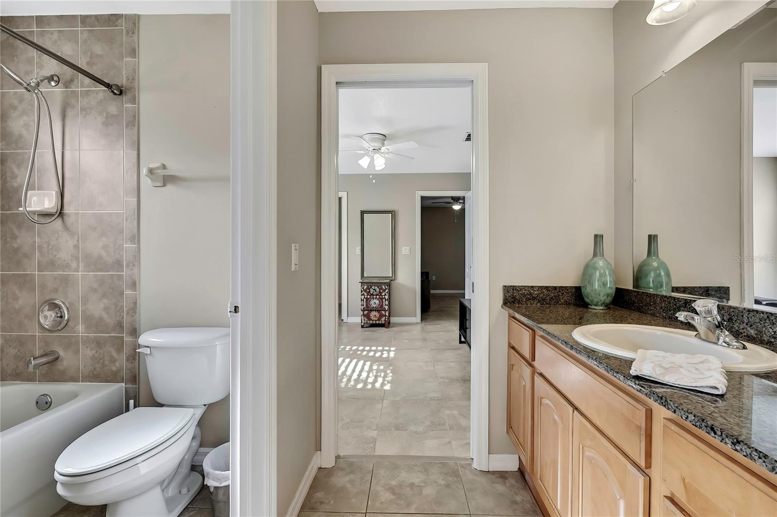 Jackand Jill Bathroom