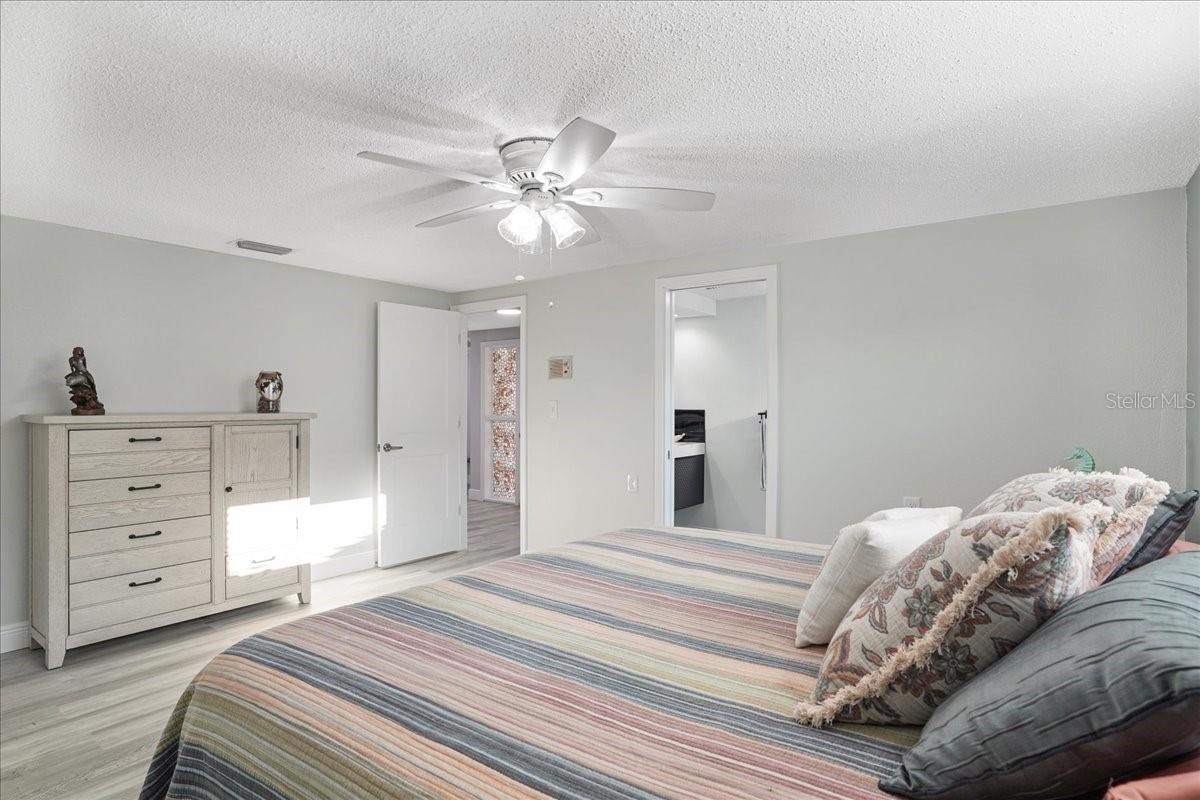 split plan bedrooms for maximum privacy