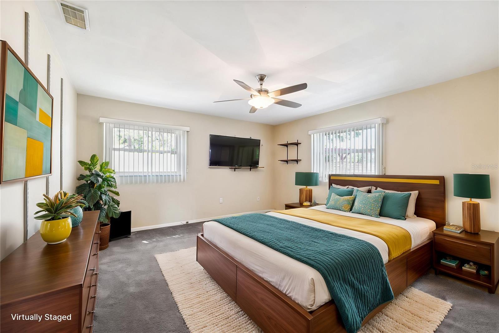 2nd bedroom