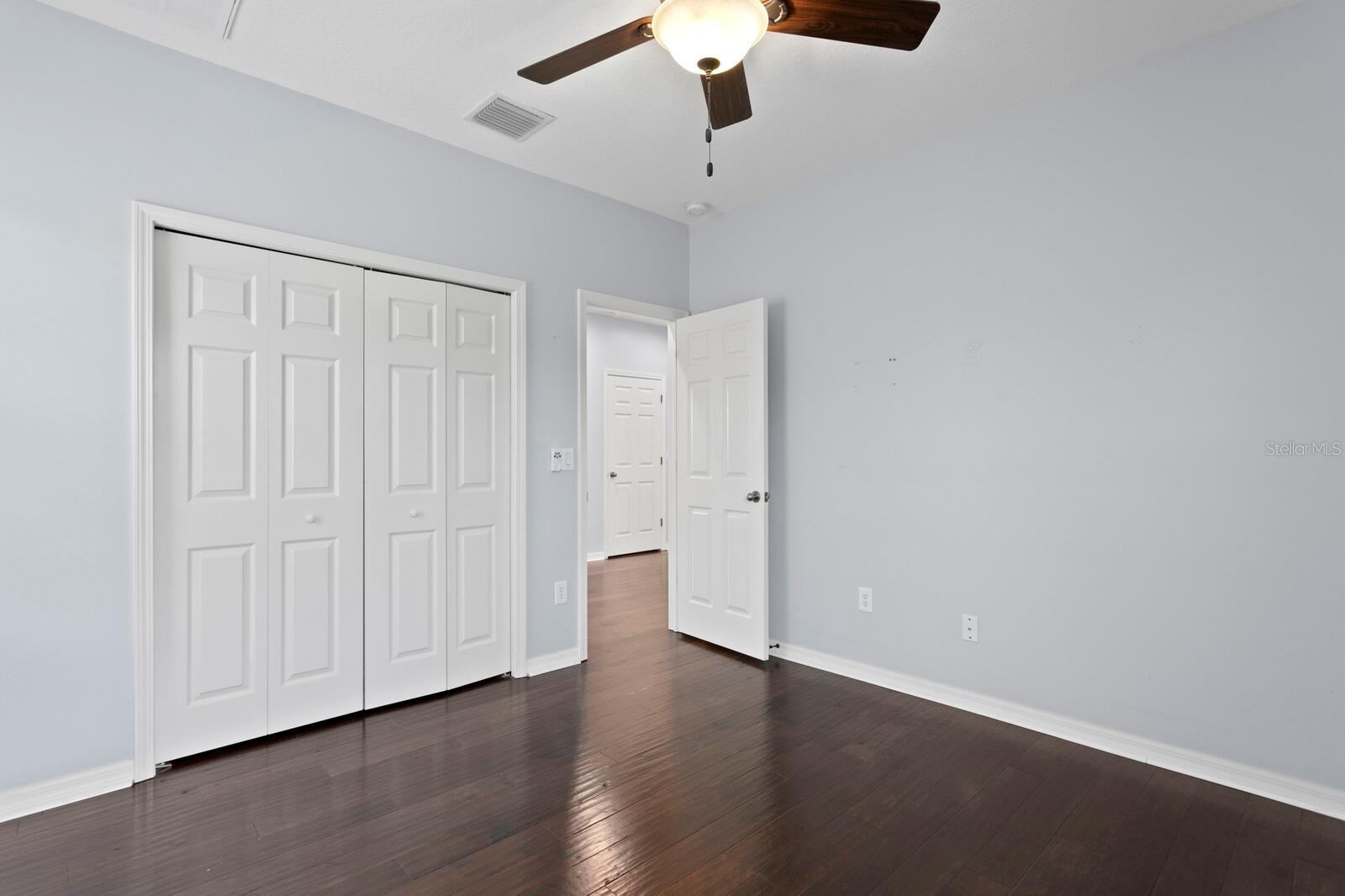 More views of the 3rd bedroom