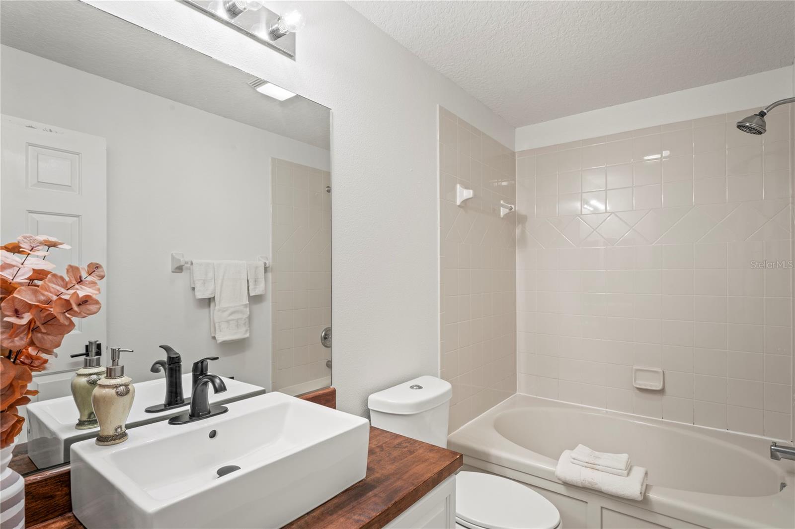 Primary Bedroom Bathroom