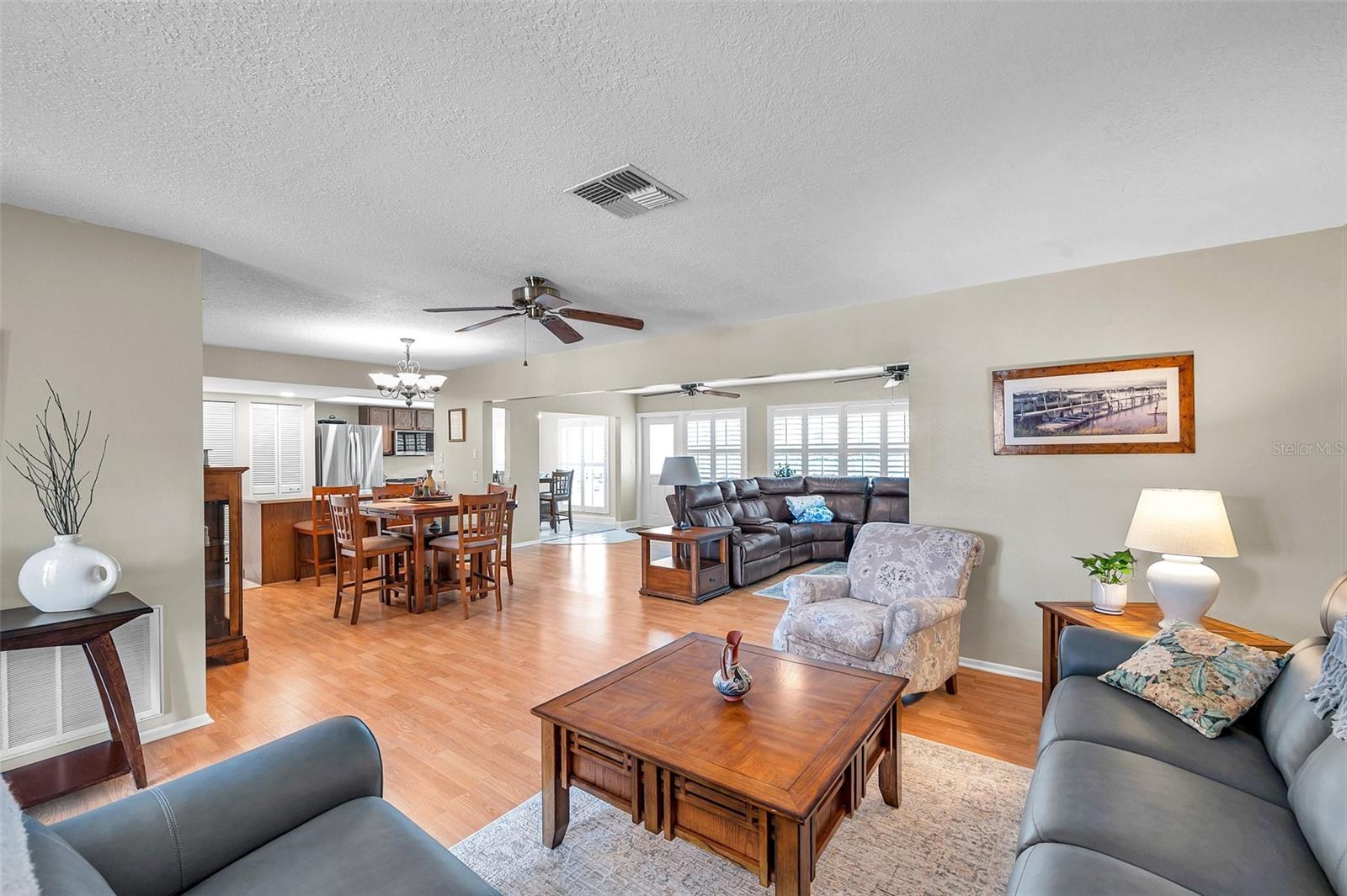 Open living area NO POPCORN CEILINGS in the entire home