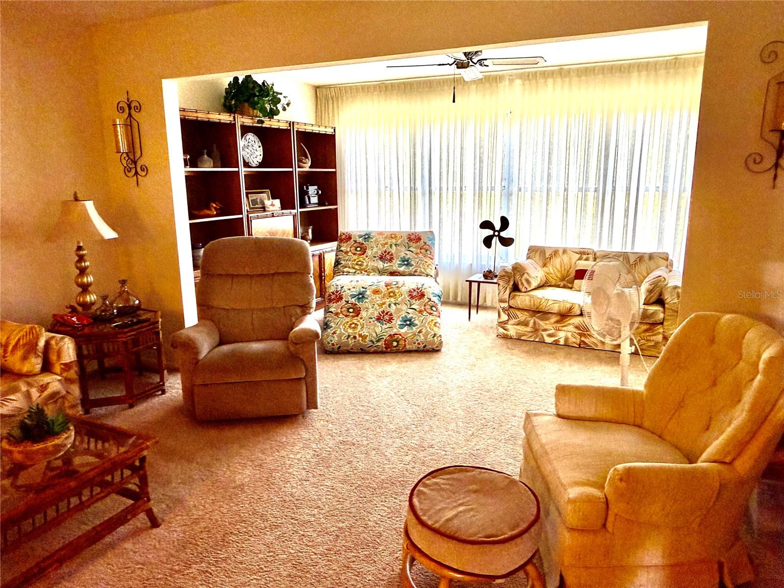 Living Room & Lanai areas