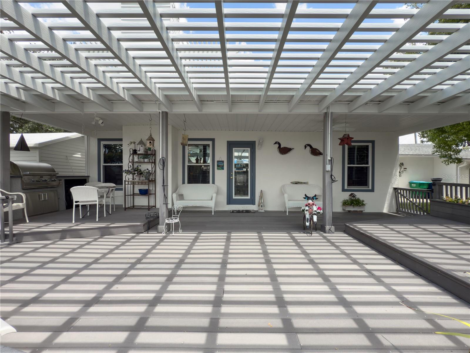 Composite Deck/Outside kitchen