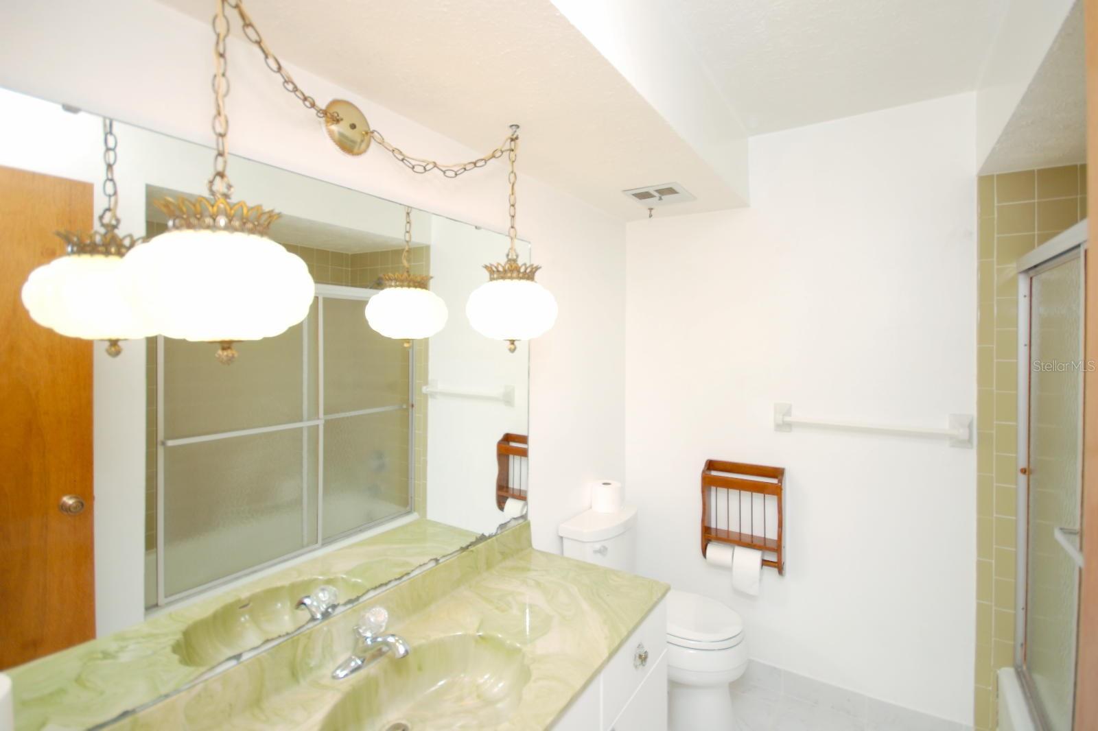 Second Bathroom...