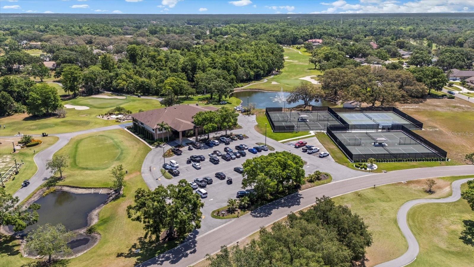 Community Golf Clubhouse