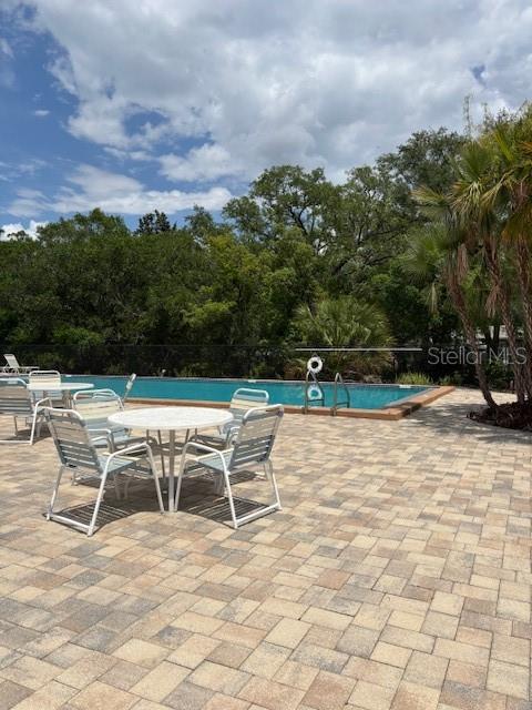 pool & ample deck