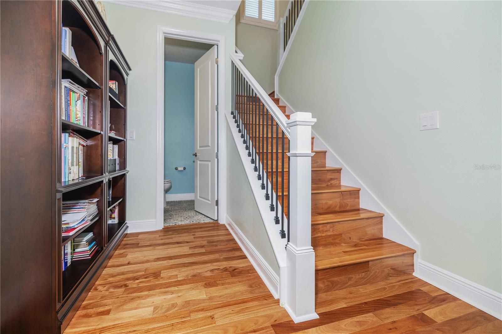 Stairway and Entrance to Poweder Room