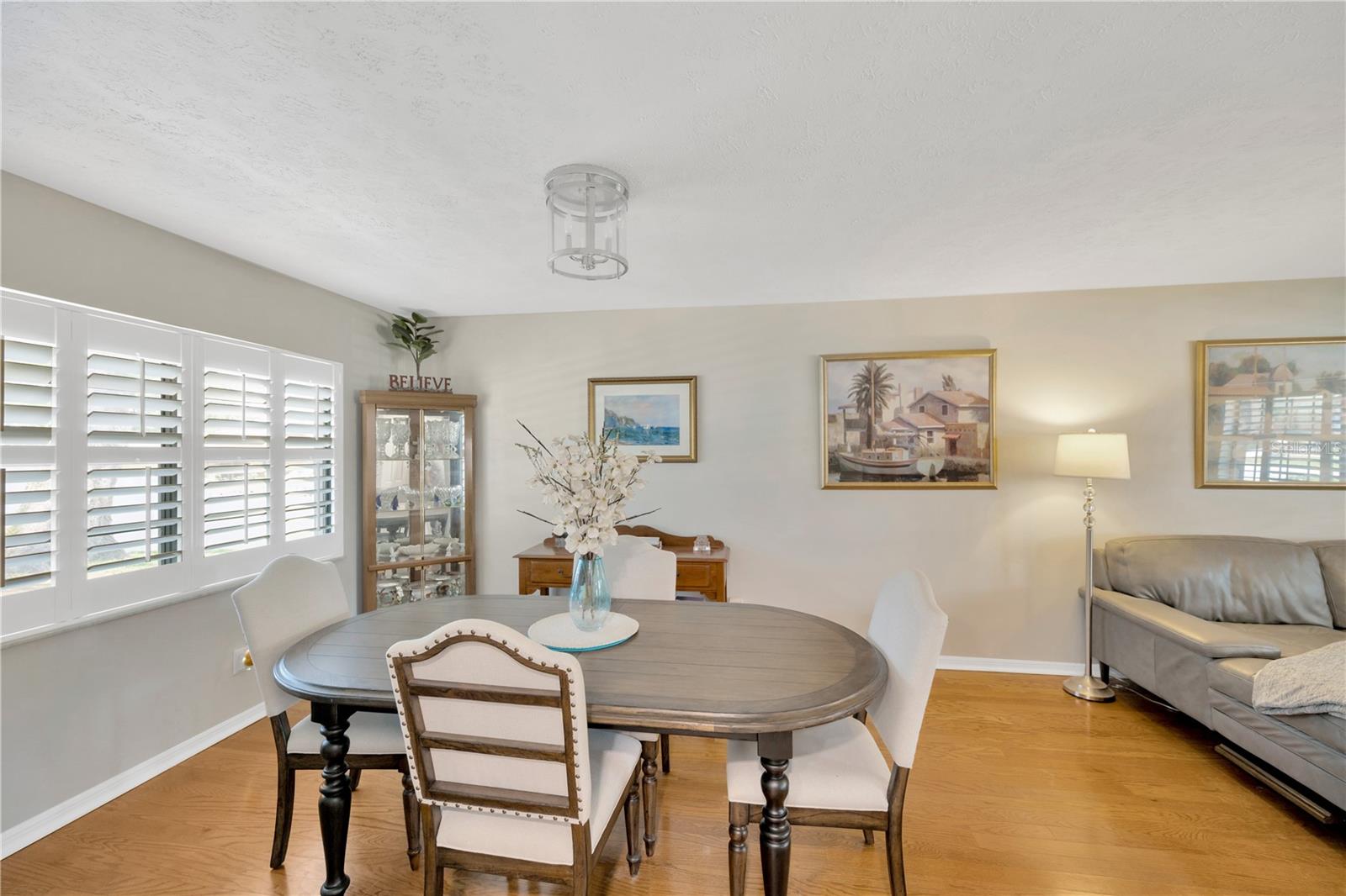 Dining room is 13' x 11' in size.
