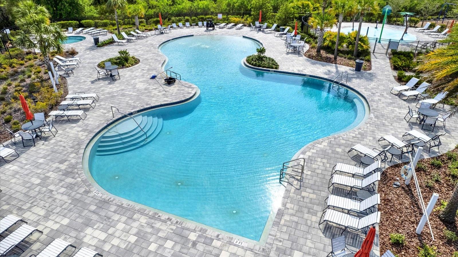 POOL2