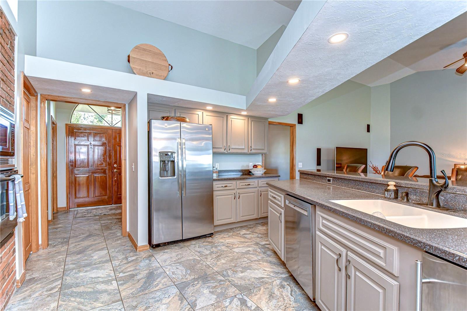 Stainless appliances!