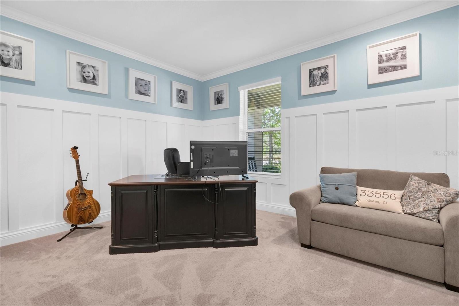 OFFICE/DEN