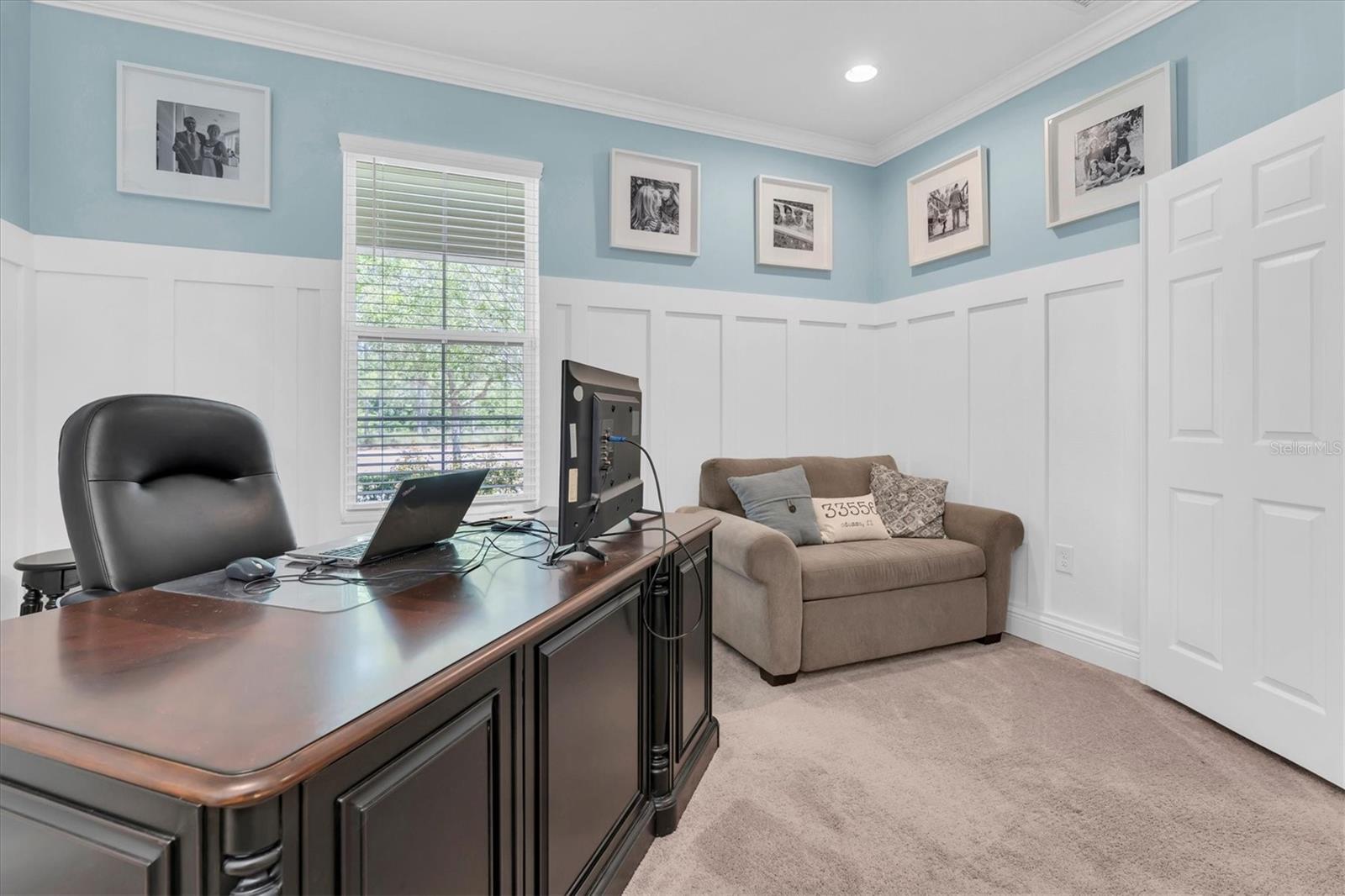 OFFICE/DEN