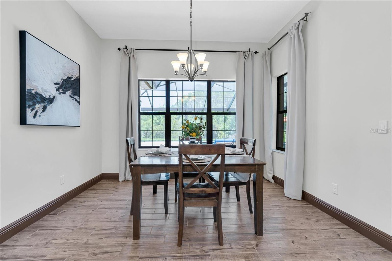 BREAKFAST NOOK
