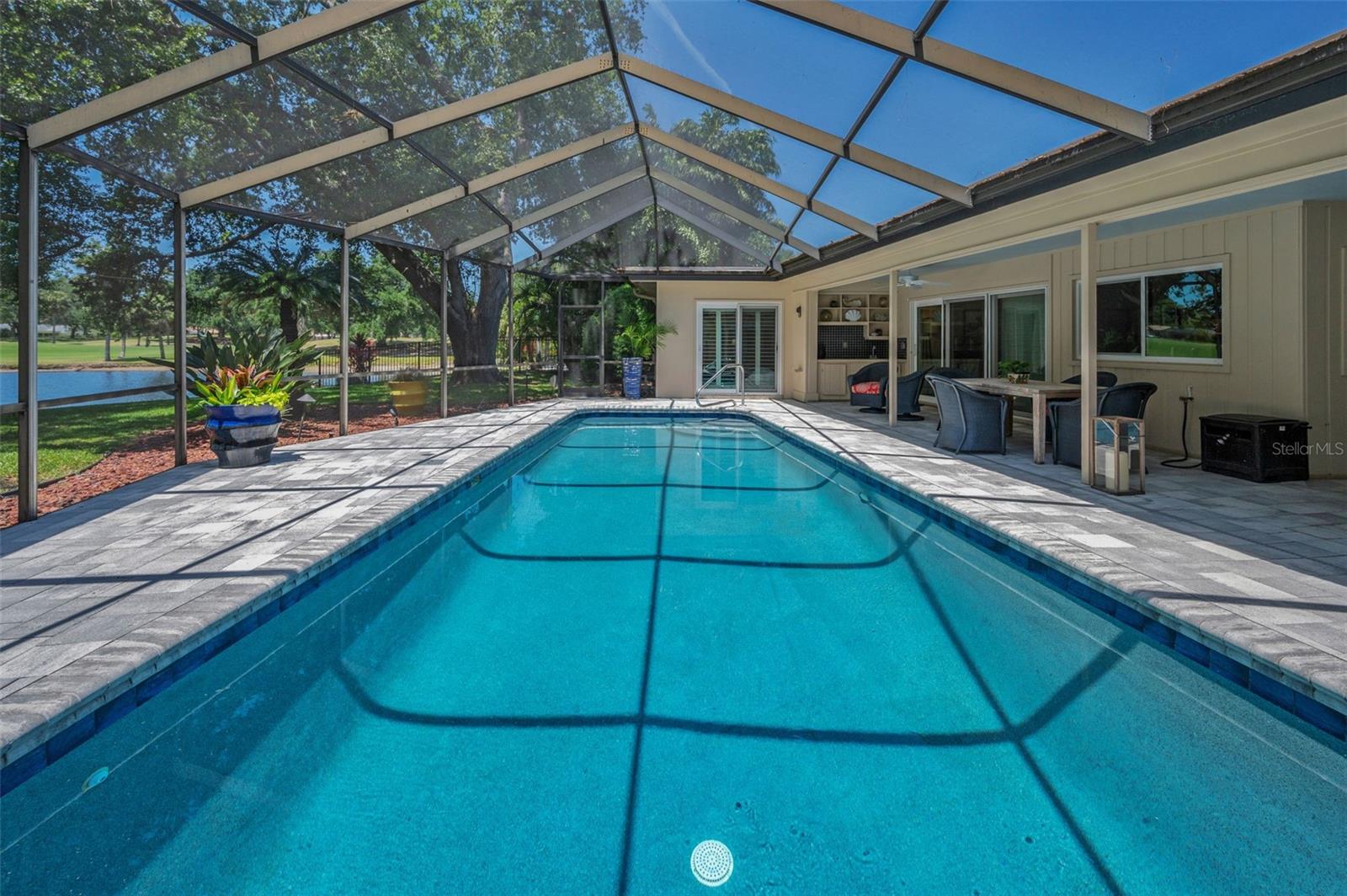 Pool alternate view