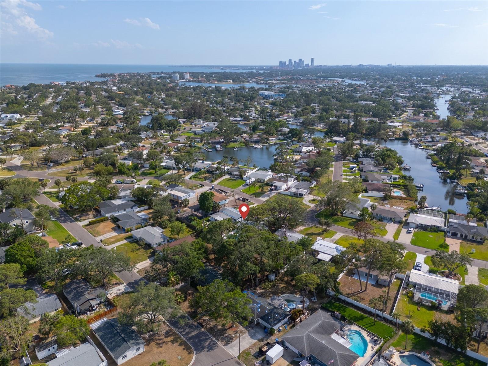 Minutes to downtown St Pete