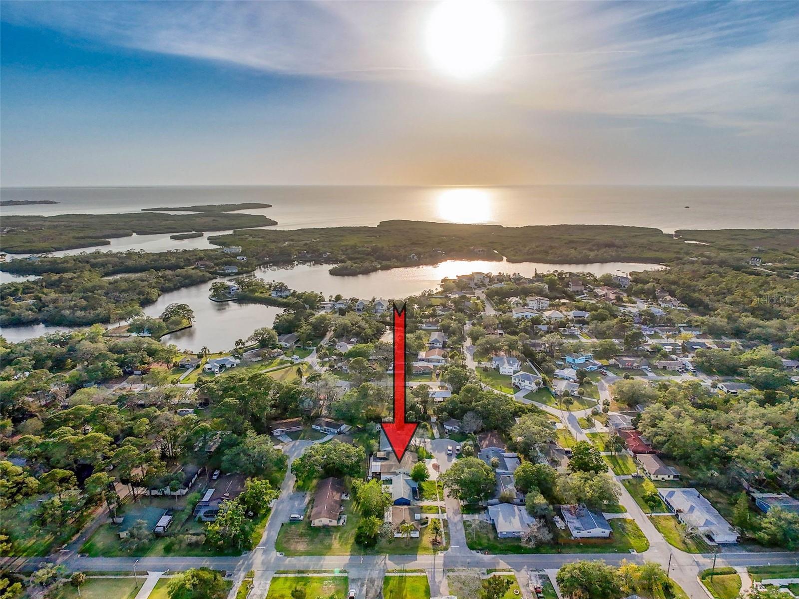 2 MILES TO GREEN KEY BEACH