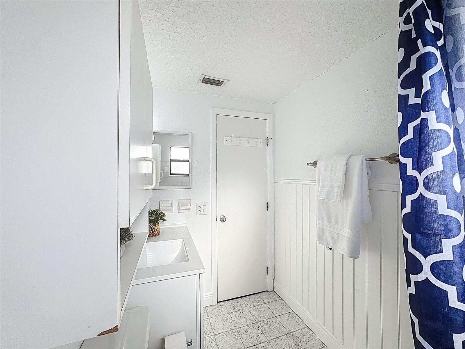 WELL APPOINTED BATHROOM