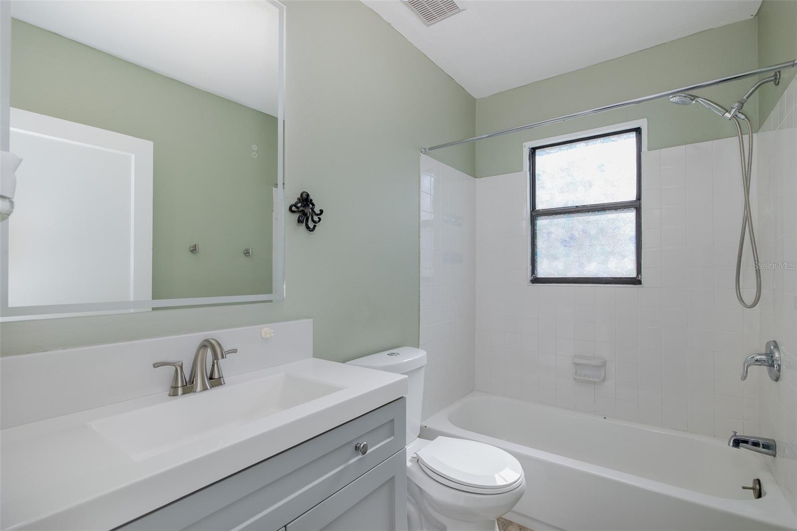 2nd Bathroom