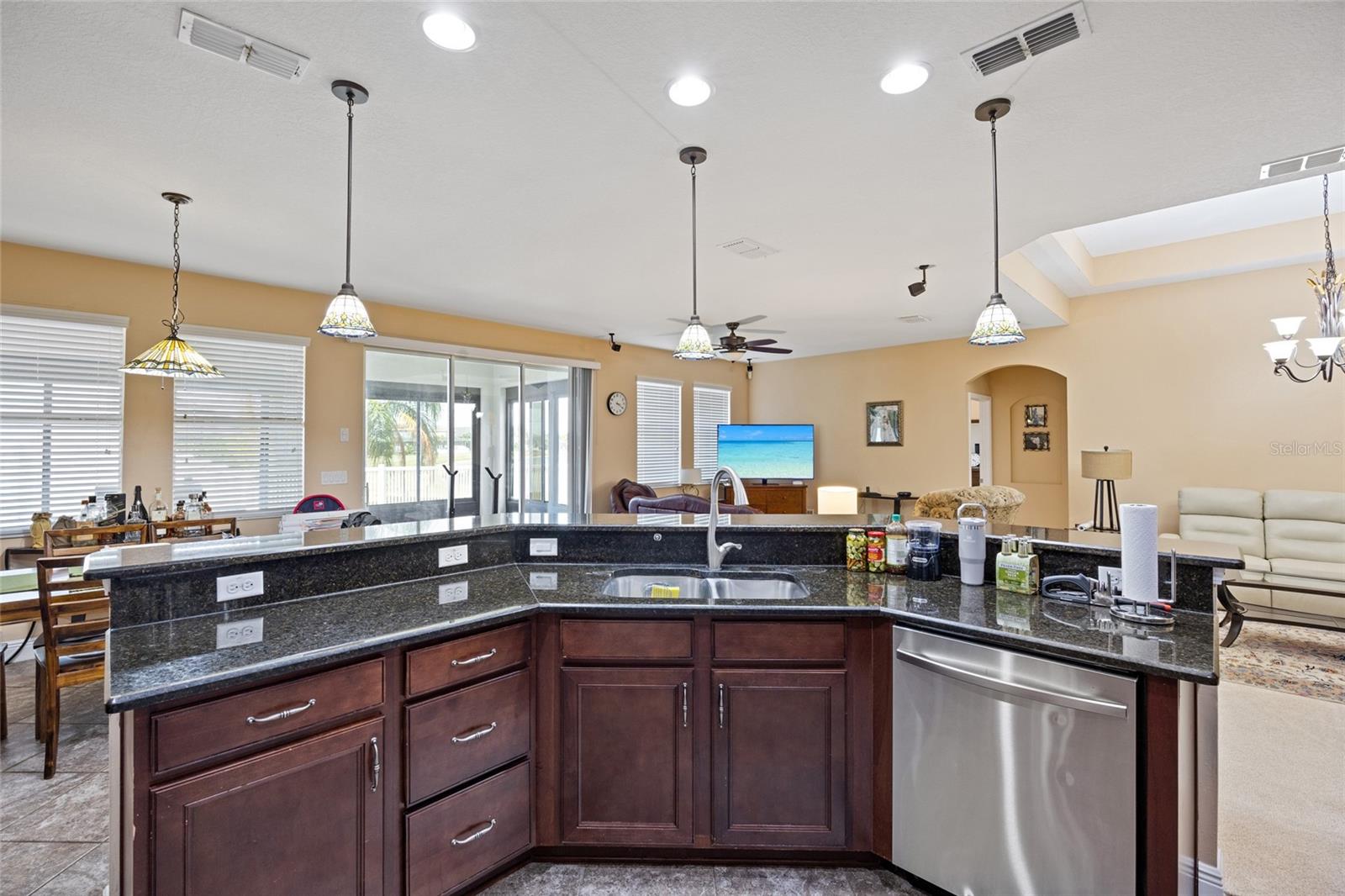 Kitchen/Living