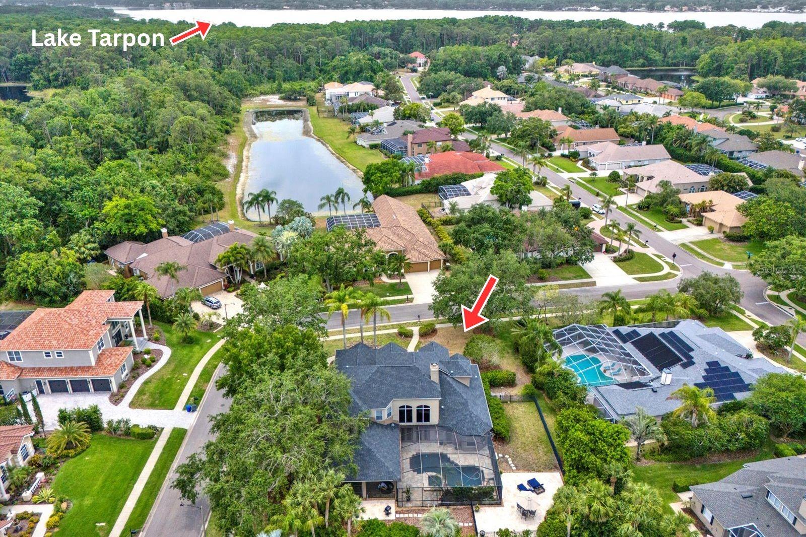 Easy access within Presidents Landing to private boat docks and boat ramp along Lake Tarpon.