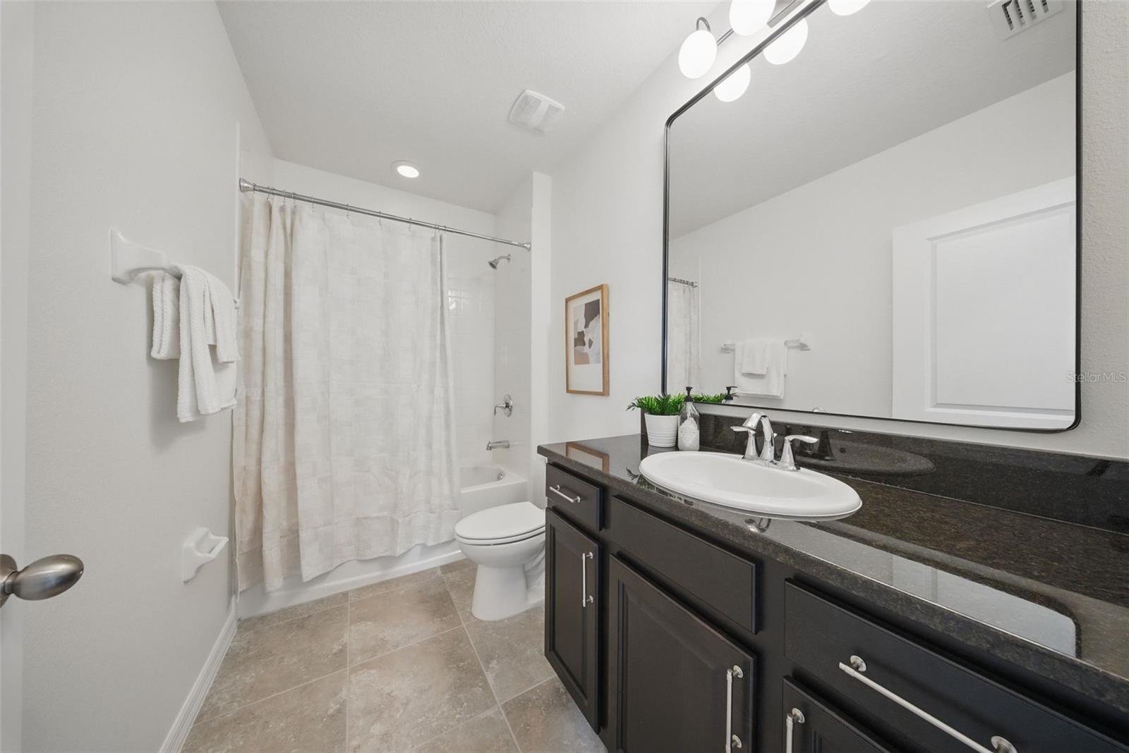 Full bath 2nd level