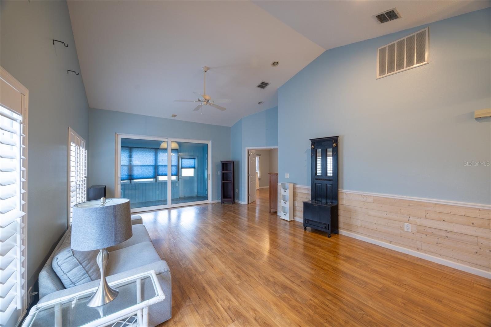 Open Living/Dinin Area