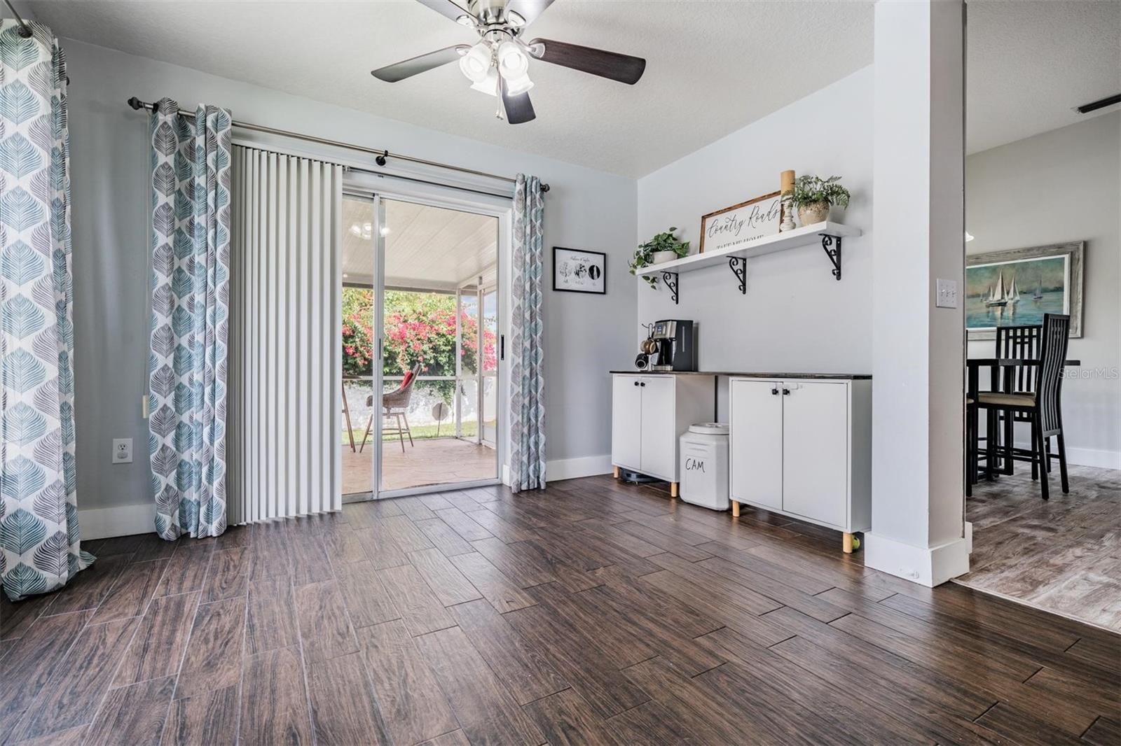 Dining Nook off of kitchen