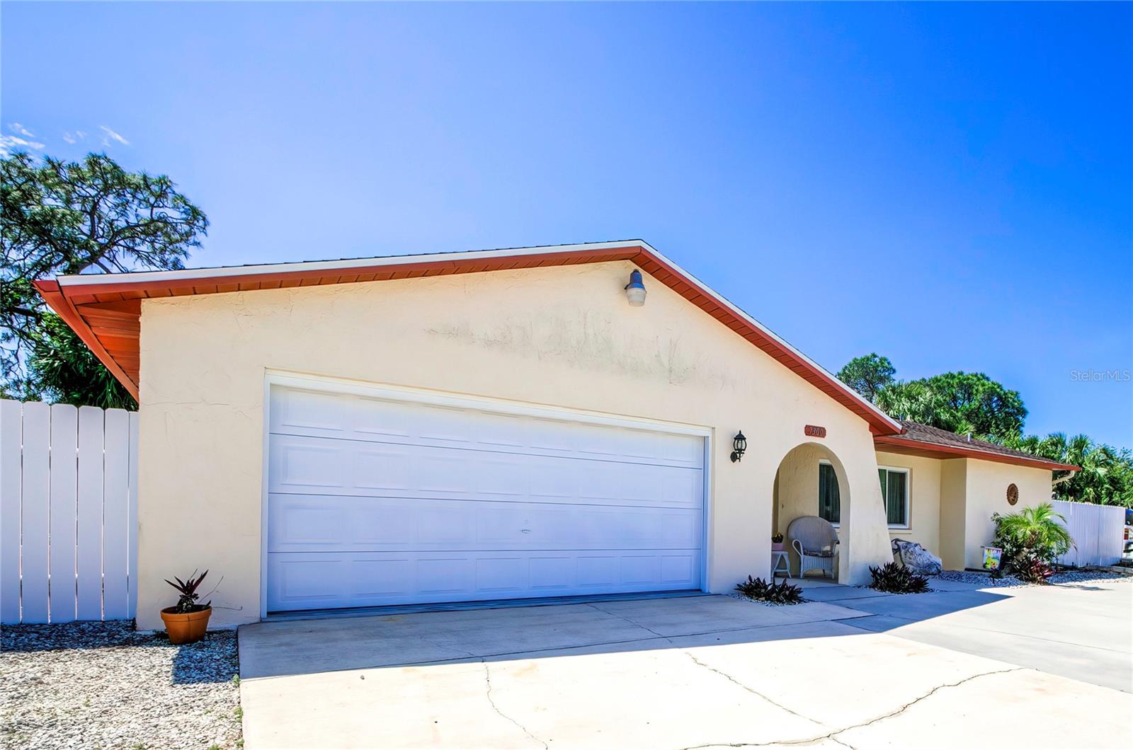 2 car garage