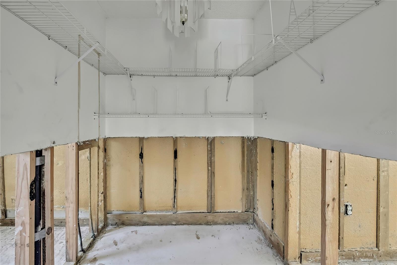 Primary Walk in Closet