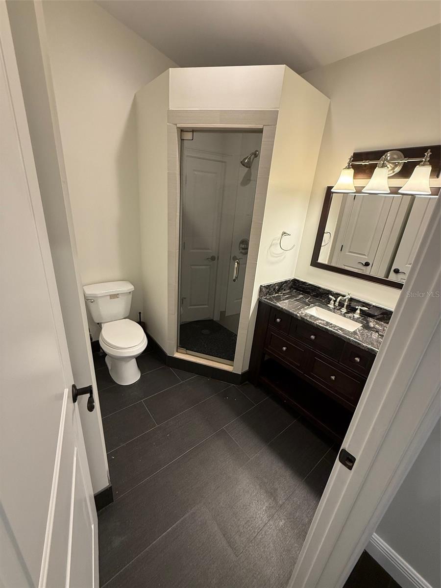 2nd Floor Bathroom
