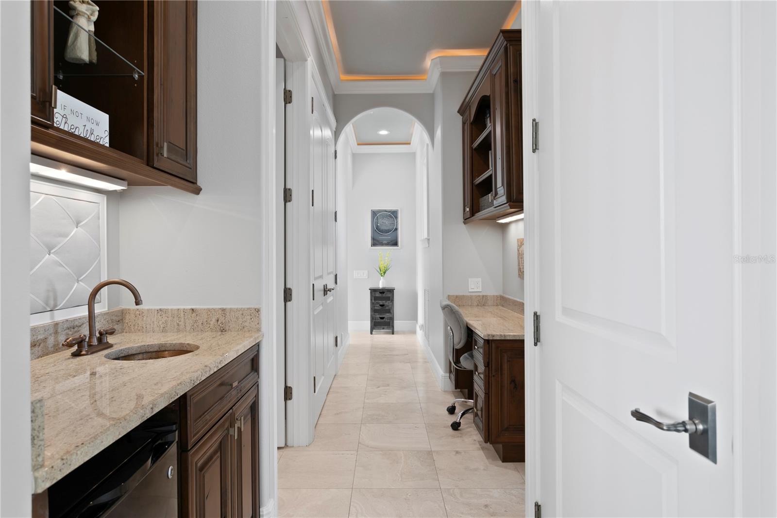 Master Wet bar