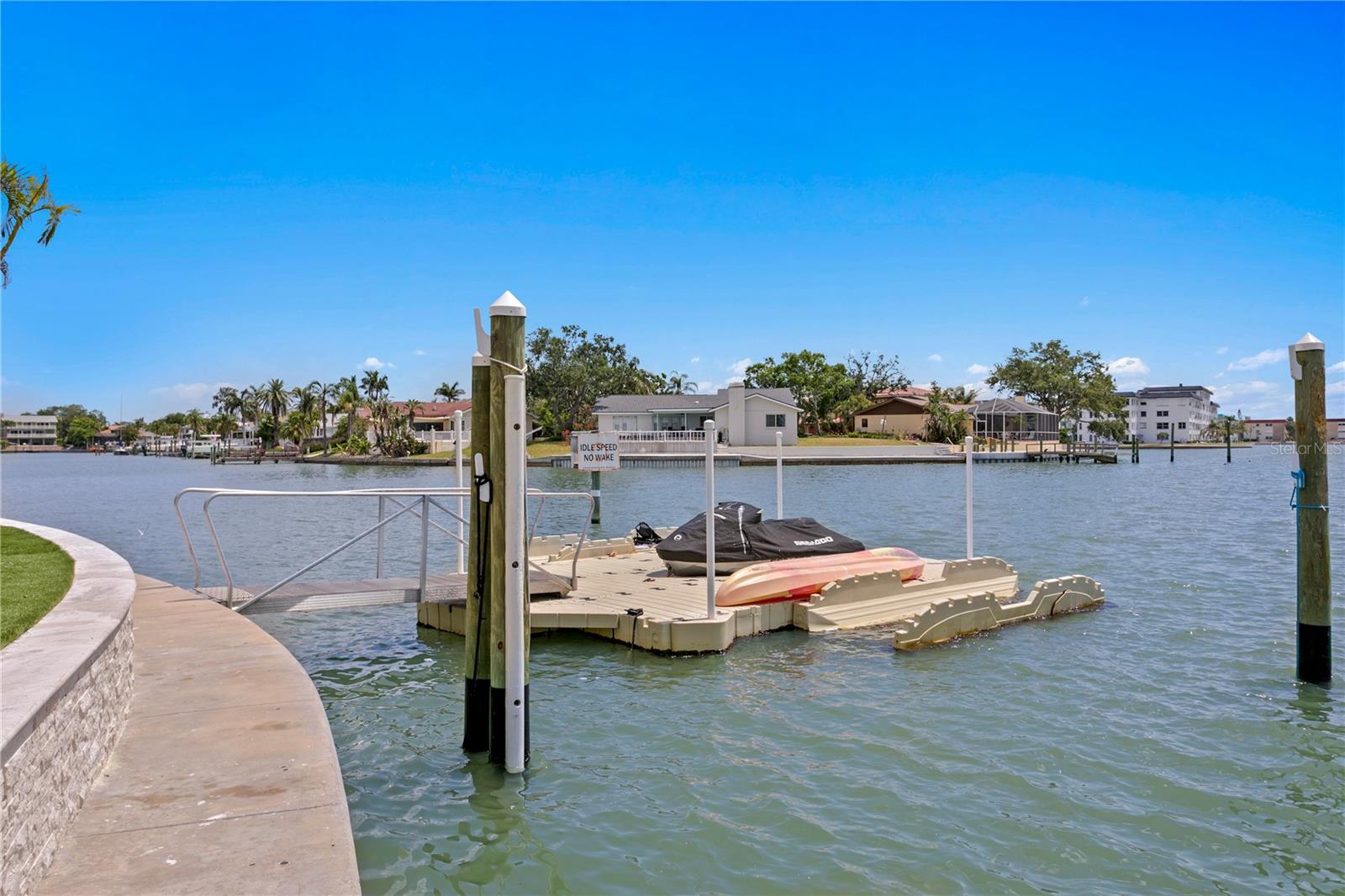 Floating Dock