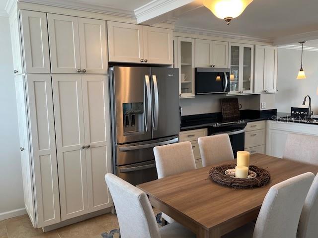 Brand New Refrigerator, Stove & Microwave