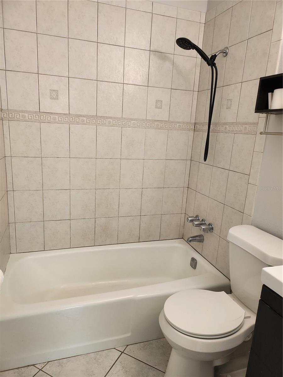 2nd Floor Bath