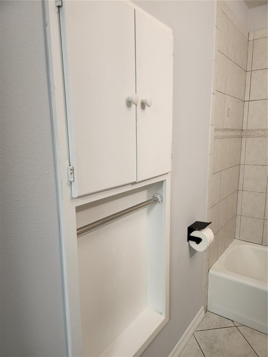 2nd Floor Towel Rack and Shelf