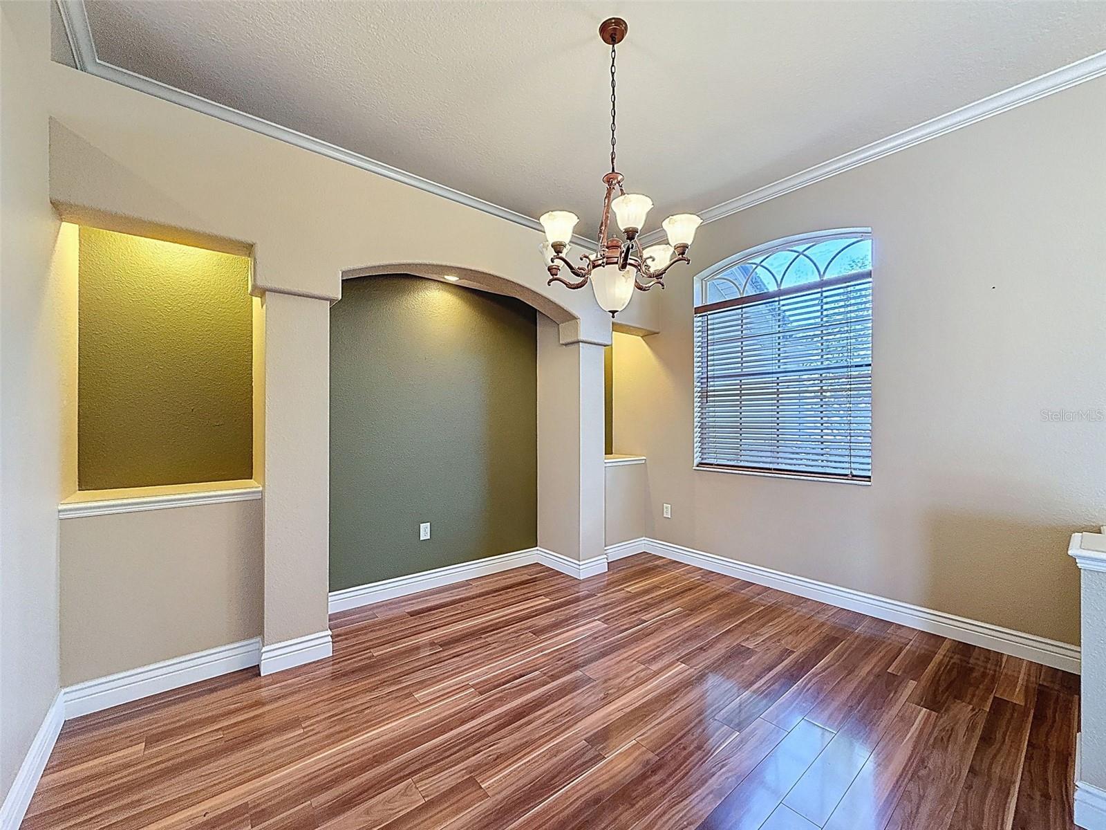 Formal Dining