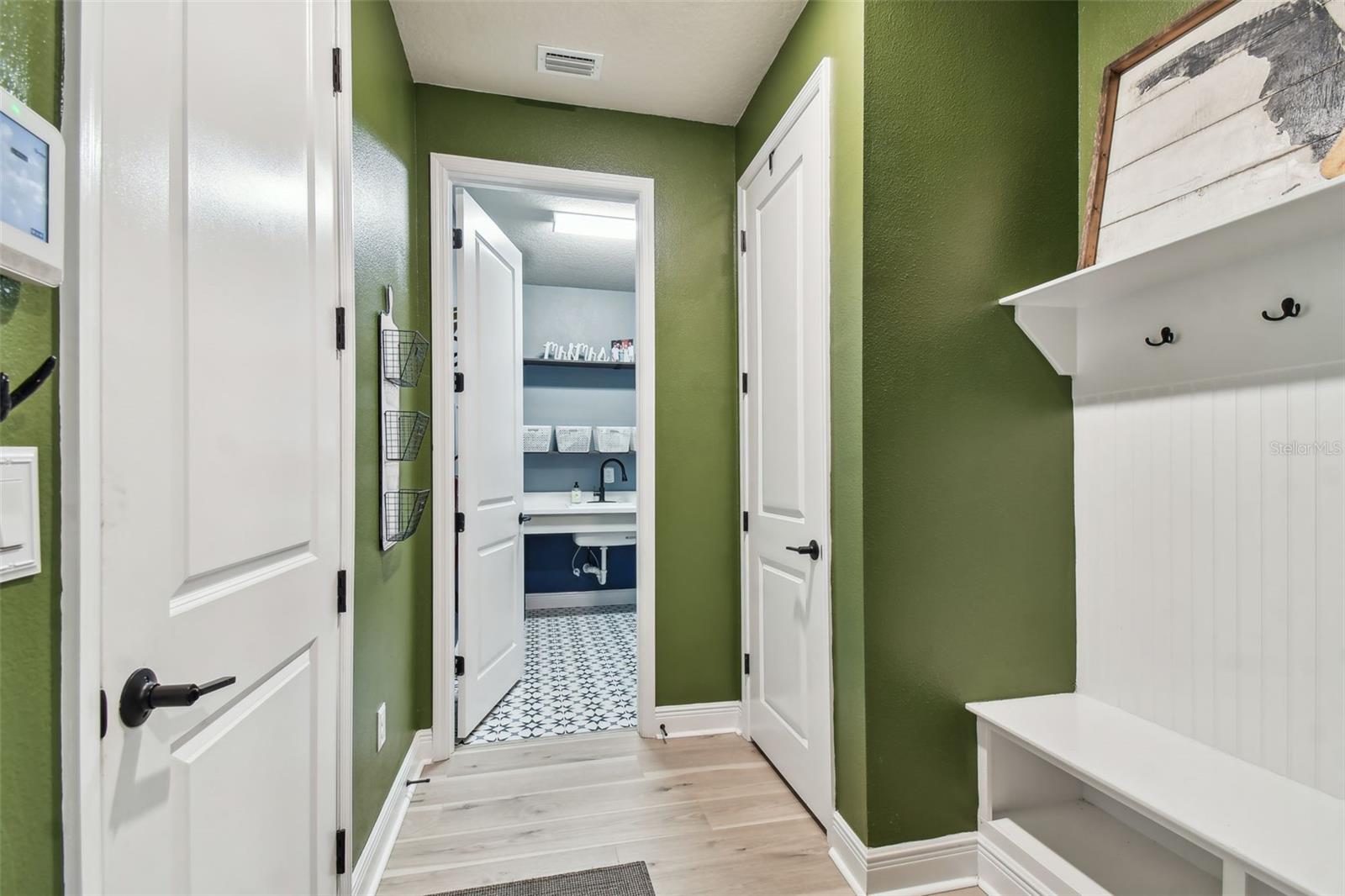 Mudroom / Laundry room