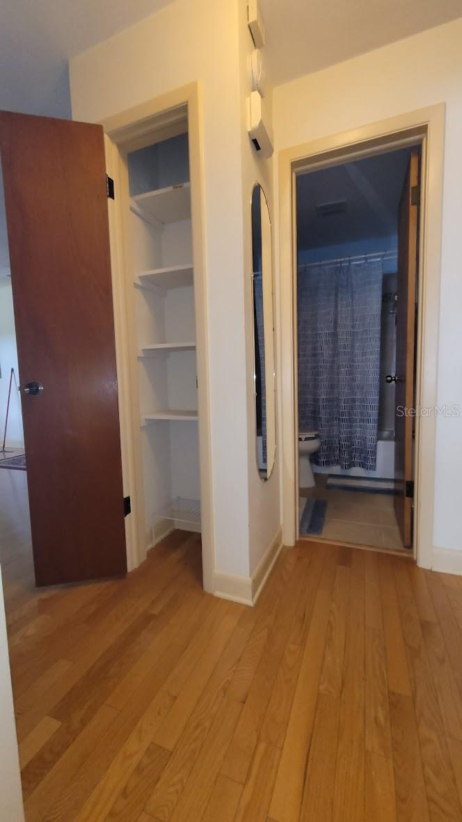 Linen closet in the hallway.