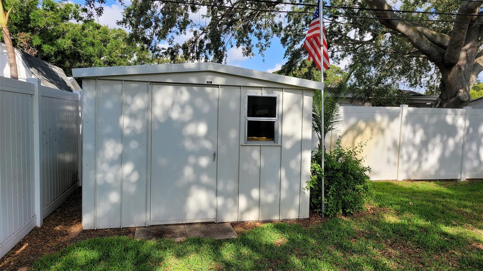 Close up of the 10X8 Wally Watt shed, (2014).