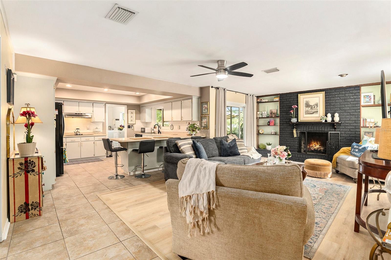 626 Marphil Loop, Brandon, FL 33511 - Family Room