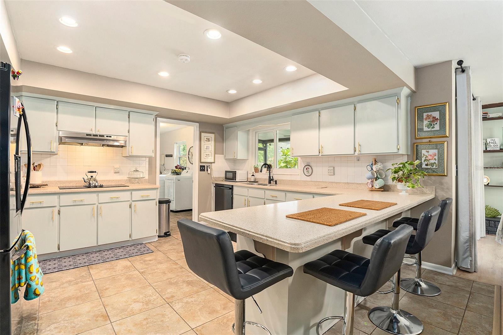 626 Marphil Loop, Brandon, FL 33511 - Kitchen