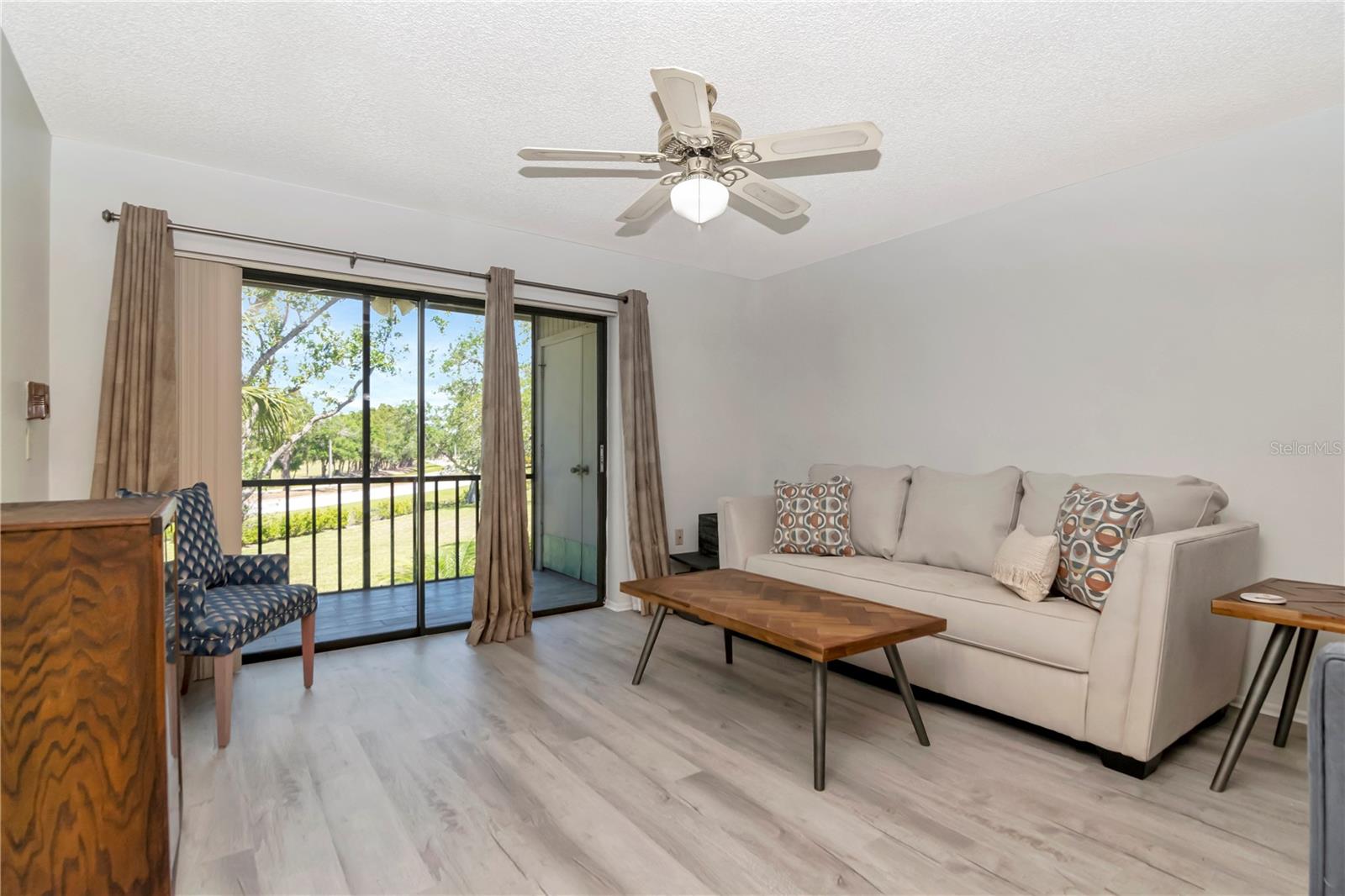 Living Room/TV Room