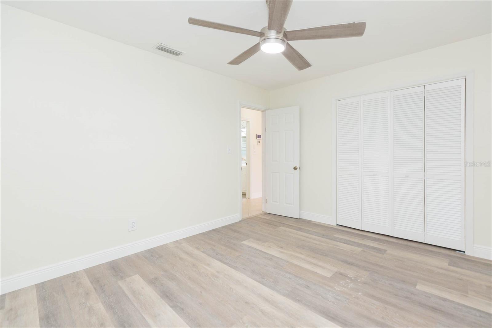 Large Bedroom