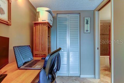 Built-in office area