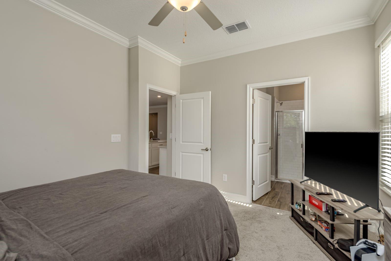 1st floor Master bedroom