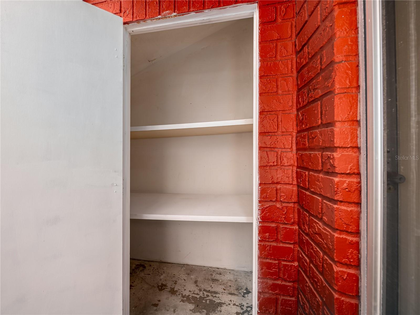 Extra storage outside on your balcony