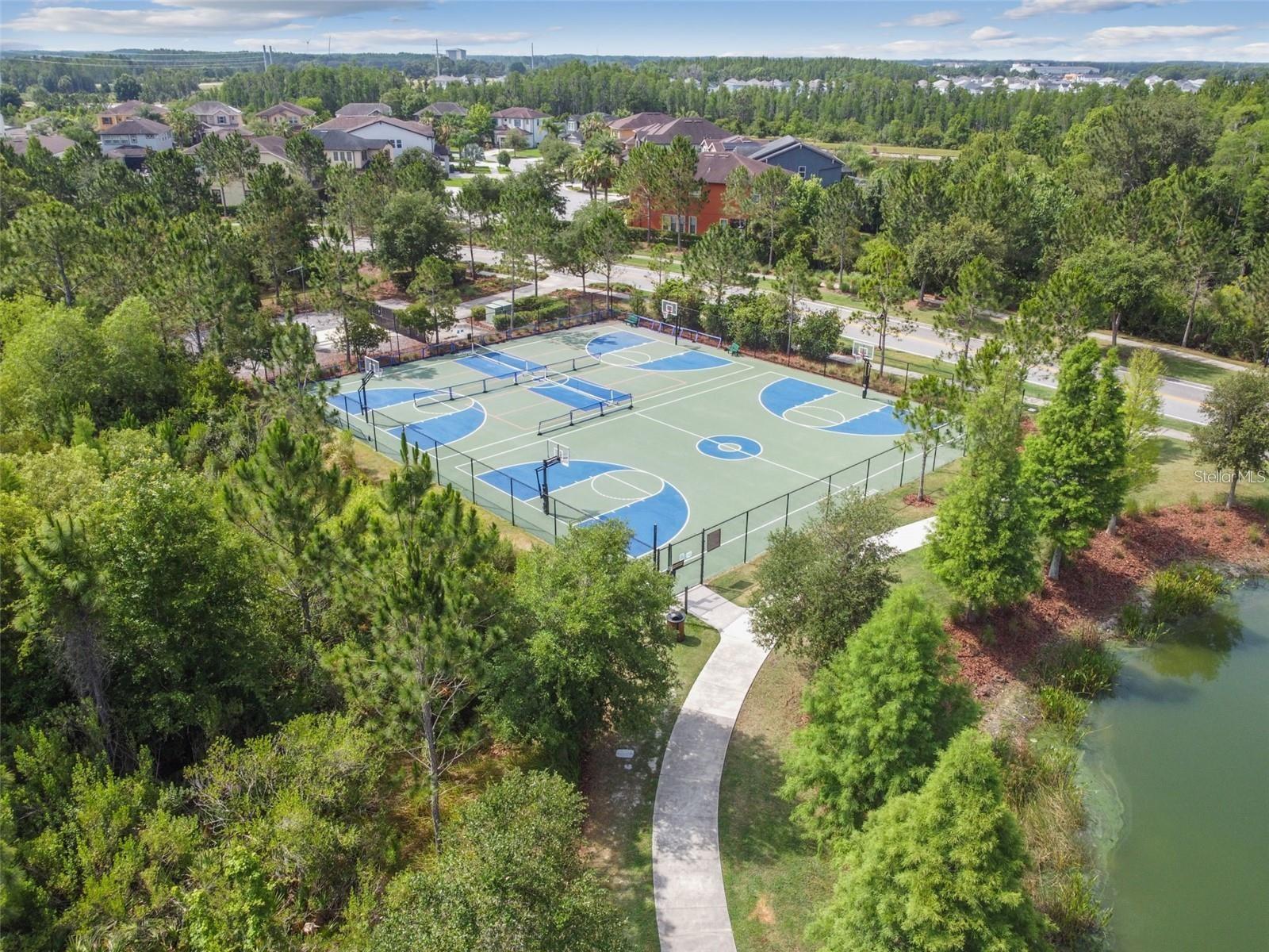 Estancia at Wiregrass Offers Resort-Style Amenities